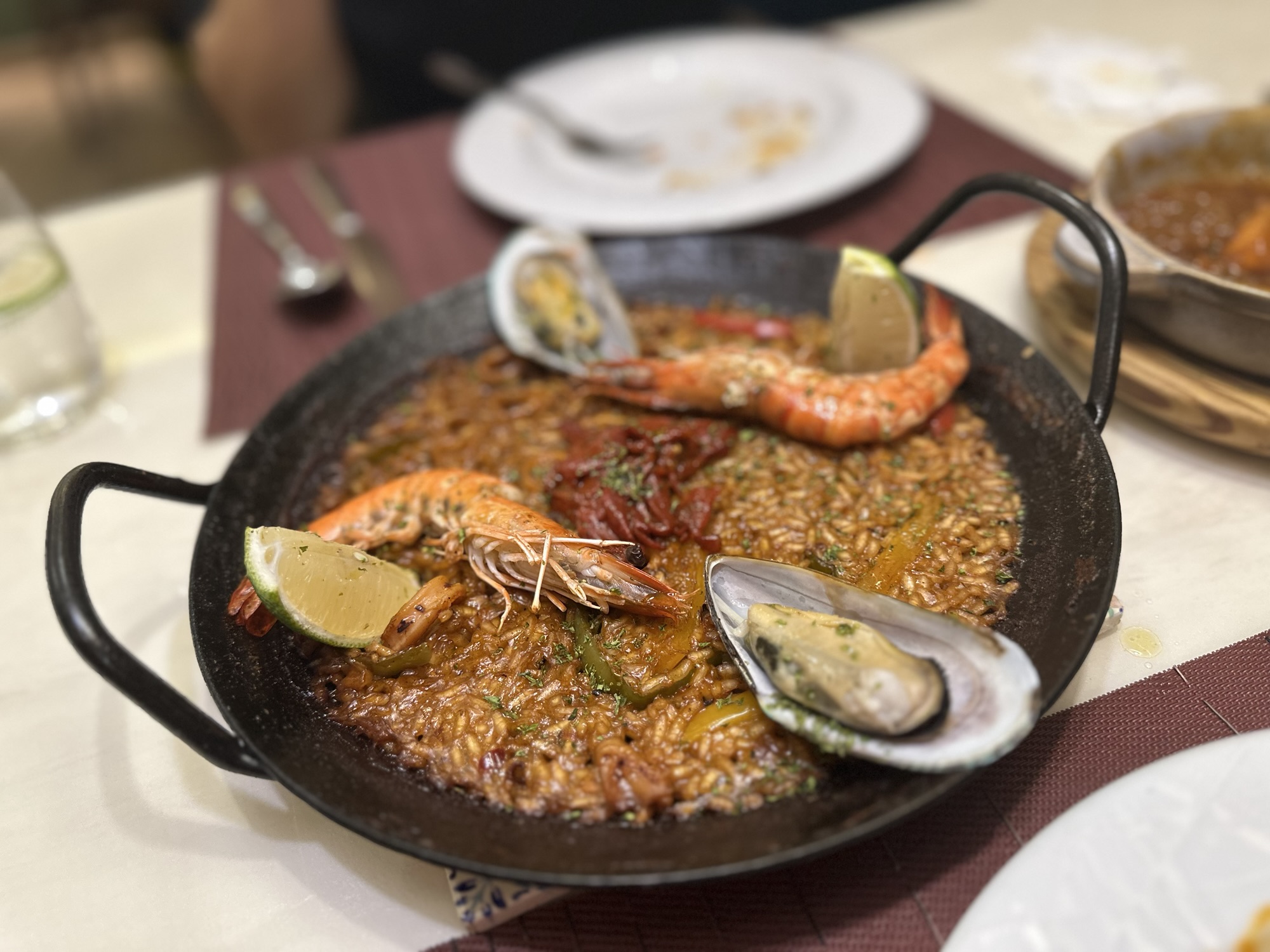 🫕 台南安平區美食 | 橄饗家: 榮獲米其林獎項的西班牙料理，在台灣吃過最道地的西班牙海鮮大鍋飯! 適合生日或特殊節日餐廳
